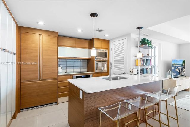 4 of 34 - 5875 Collins Avenue #903, Miami Beach, FL