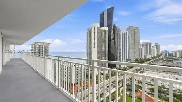 210 174 Street #2401, Sunny Isles Beach