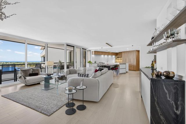 5 of 46 - 100 Lakeshore Drive #1654, North Palm Beach, FL