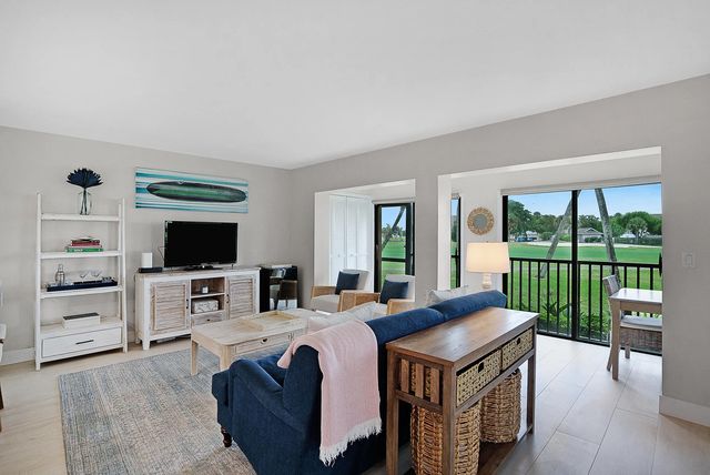 4 of 35 - 269 Ne Edgewater Drive, Stuart, FL