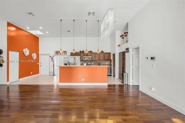 4 of 18 - 401 Leslie Drive, Hallandale Beach, FL