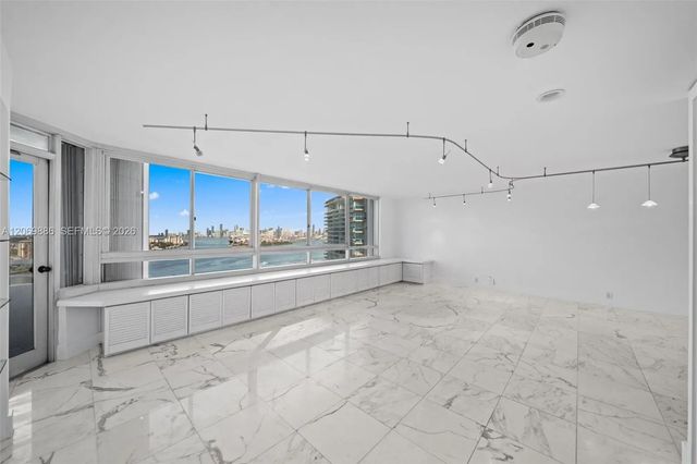 3 of 19 - 400 S Pointe Drive #1905, Miami Beach, FL