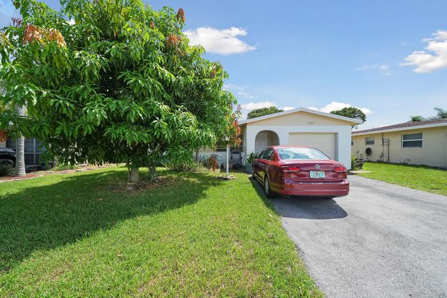 2 of 41 - 1060 Nw 49th Court, Deerfield Beach, FL