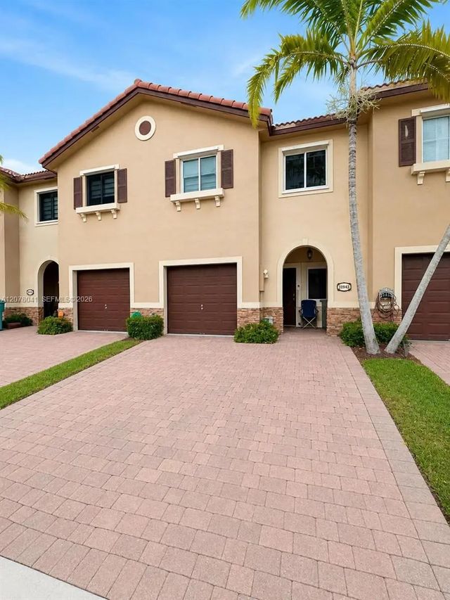 21943 Sw 88th Path, Cutler Bay