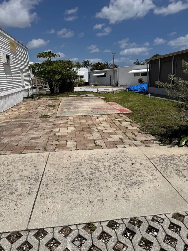 23 Briny Breezes Boulevard, Briny Breezes
