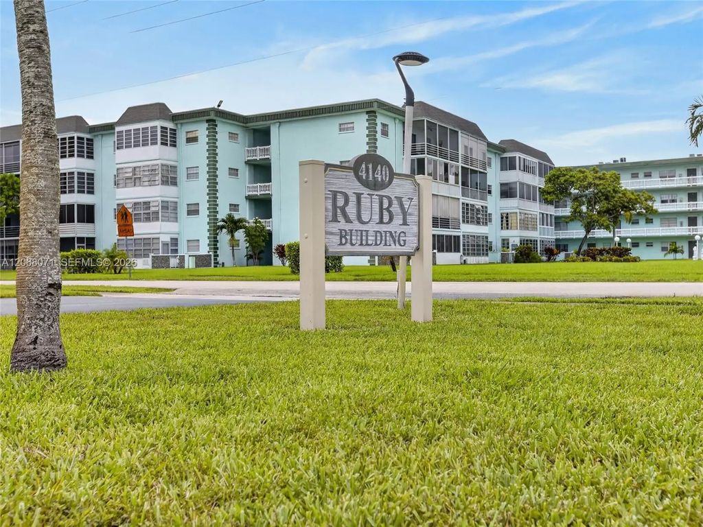 4140 Nw 44th Avenue #408, Lauderdale Lakes