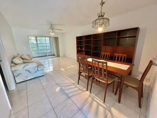 2 of 23 - 120 Lake Meryl Drive #220, West Palm Beach, FL