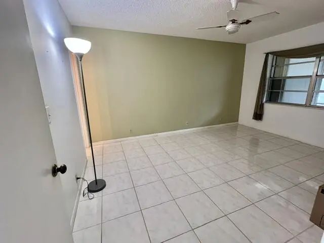 5 of 23 - 120 Lake Meryl Drive #220, West Palm Beach, FL