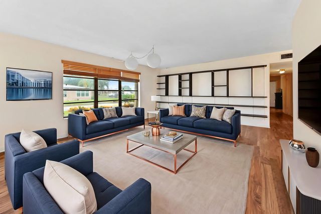 2 of 21 - 947 Circle Drive #a, Delray Beach, FL
