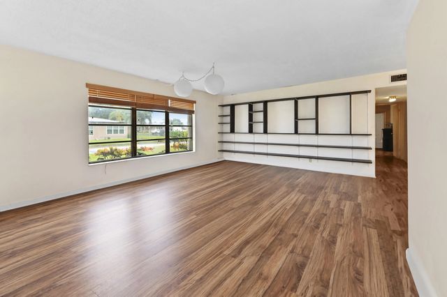 3 of 21 - 947 Circle Drive #a, Delray Beach, FL