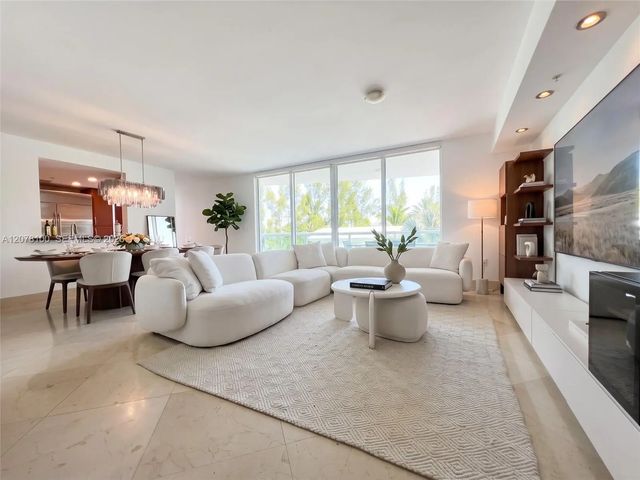 4 of 15 - 19400 Turnberry Way #312, Aventura, FL