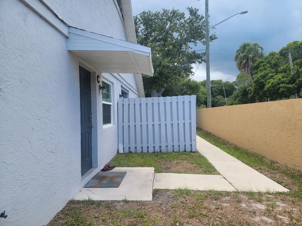 2001 Oleander Boulevard #c, Fort Pierce