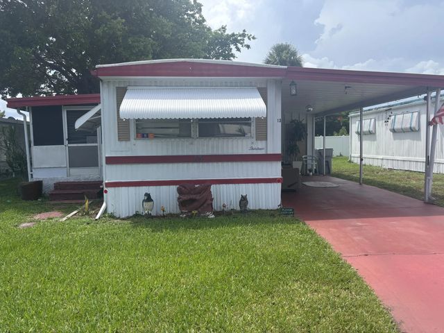 13 Havenwood Drive, Pompano Beach