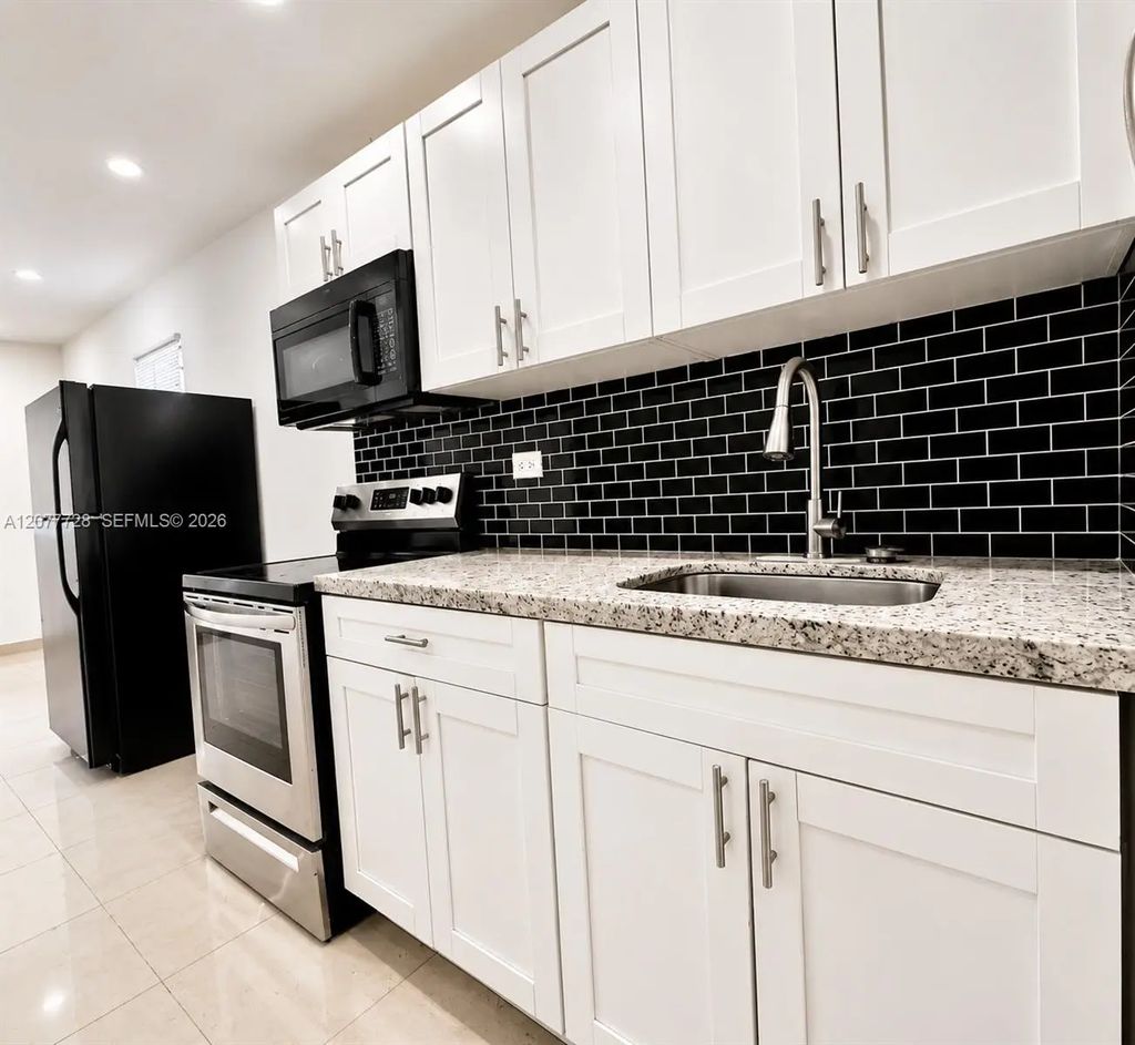 5807 Sw 25th Street, West Park