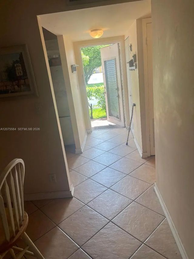 4 of 24 - 9400 Sunrise Lakes Boulevard #105, Sunrise, FL