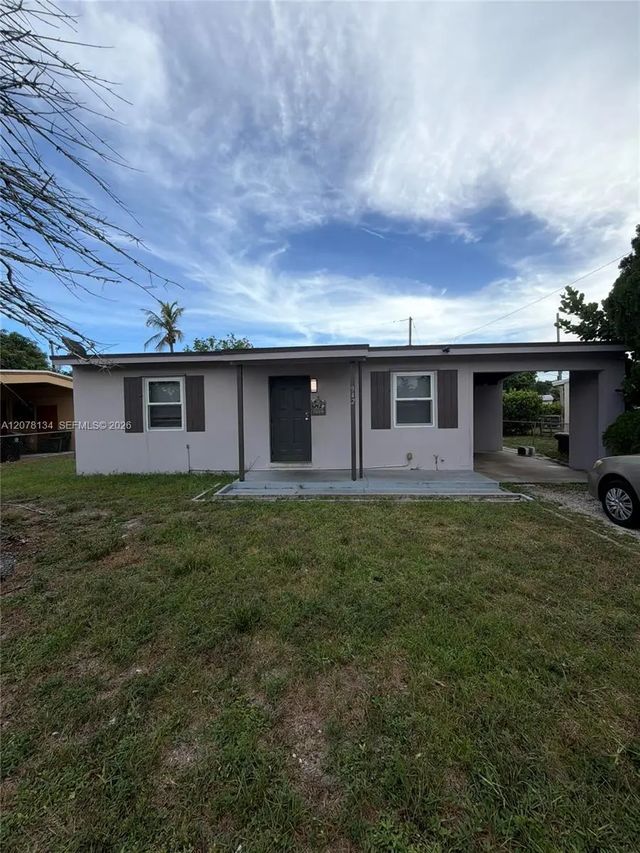 942 Nw 11th Court, Fort Lauderdale