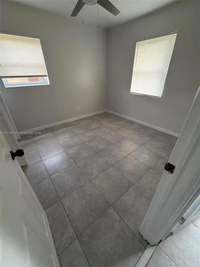 5 of 7 - 942 Nw 11th Court, Fort Lauderdale, FL