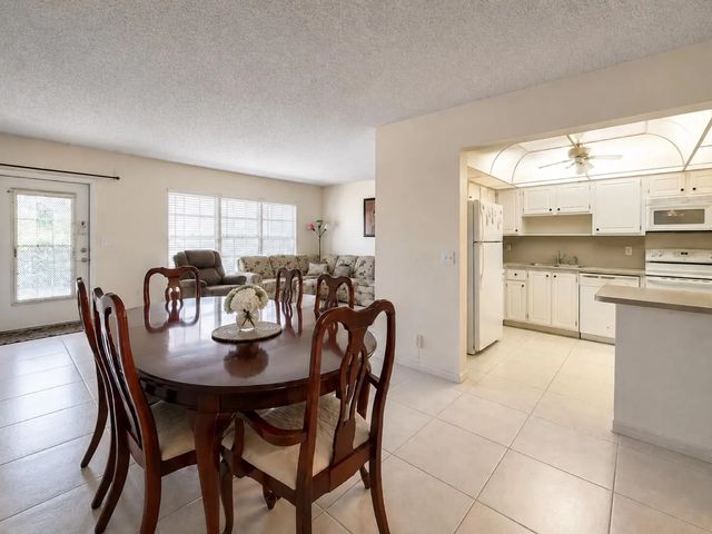 307 Greenbrier B, West Palm Beach