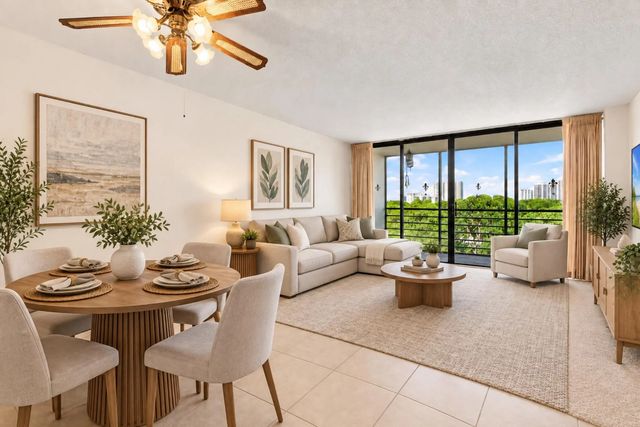 4 of 30 - 20400 W Country Club Drive #609, Aventura, FL