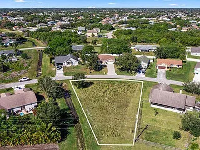 2 of 9 - 544 Sw Columbus Drive, Port St. Lucie, FL