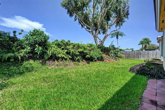 5 of 39 - 1971 Se 21st Court, Homestead, FL
