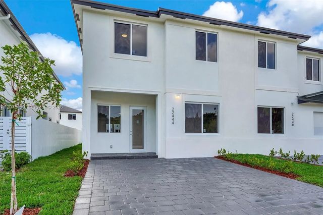 22555 Sw 125th Avenue, Miami