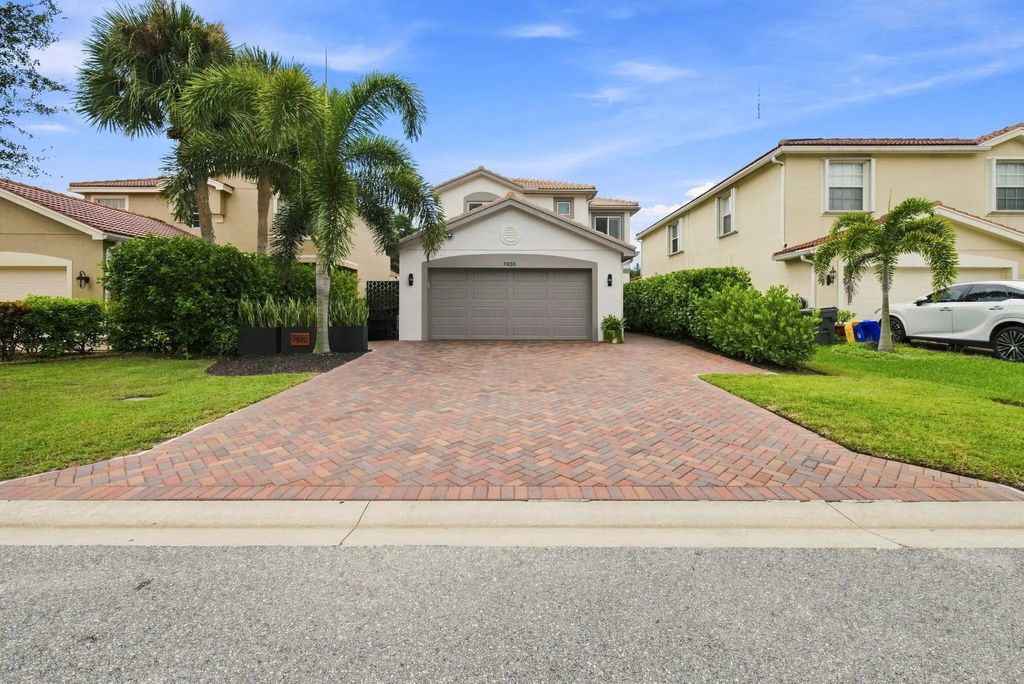 7830 Jewelwood Drive, Boynton Beach