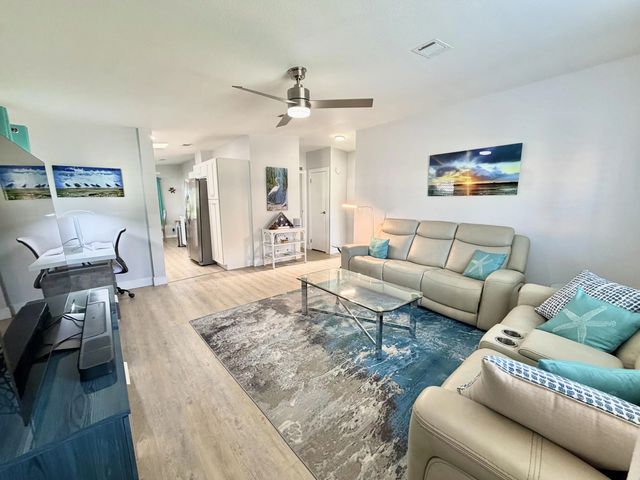 5 of 33 - 3788 Shadberry Court, Port St. Lucie, FL