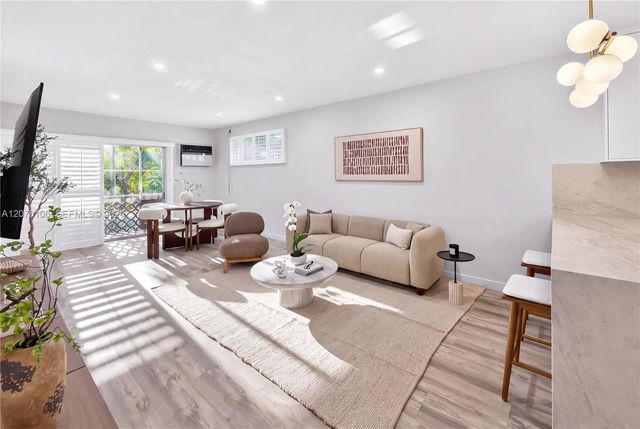 6580 Santona Street #16, Coral Gables