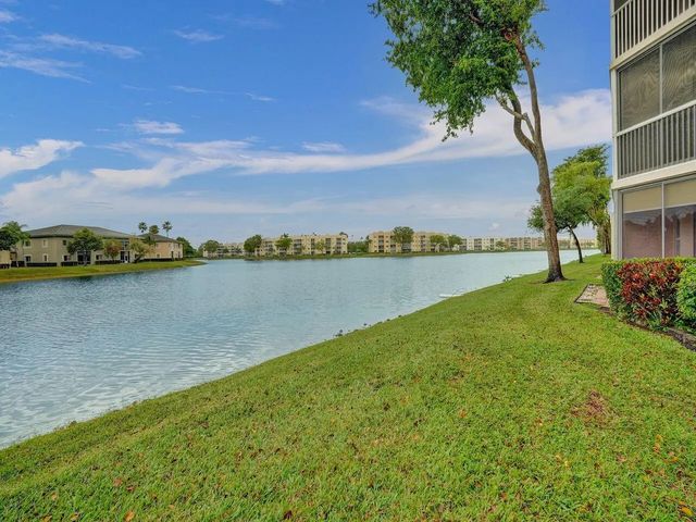 2 of 80 - 7411 Granville Drive #106, Tamarac, FL