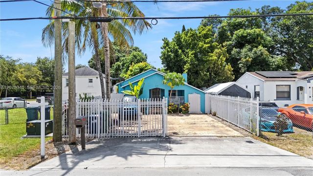 3 of 33 - 390 Ne 166th Street, North Miami, FL