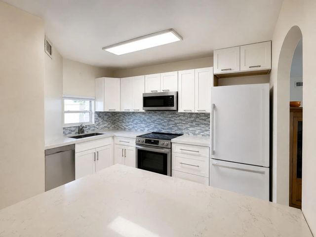 4 of 18 - 9411 N Hollybrook Lake Drive #309, Pembroke Pines, FL