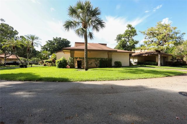 2 of 37 - 8050 Palmetto Palm Circle #55, Tamarac, FL