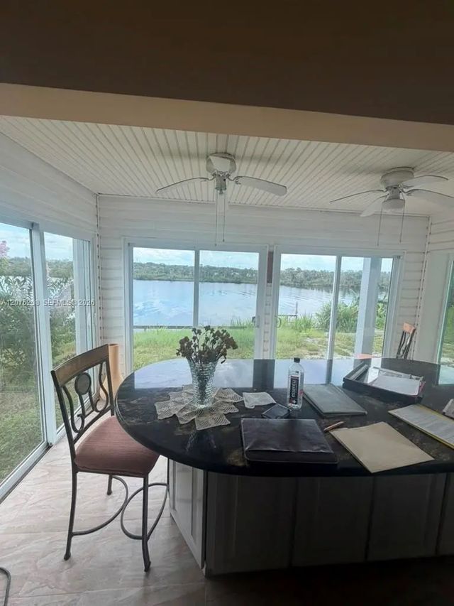 2 of 19 - 402 Frances Circle, , FL