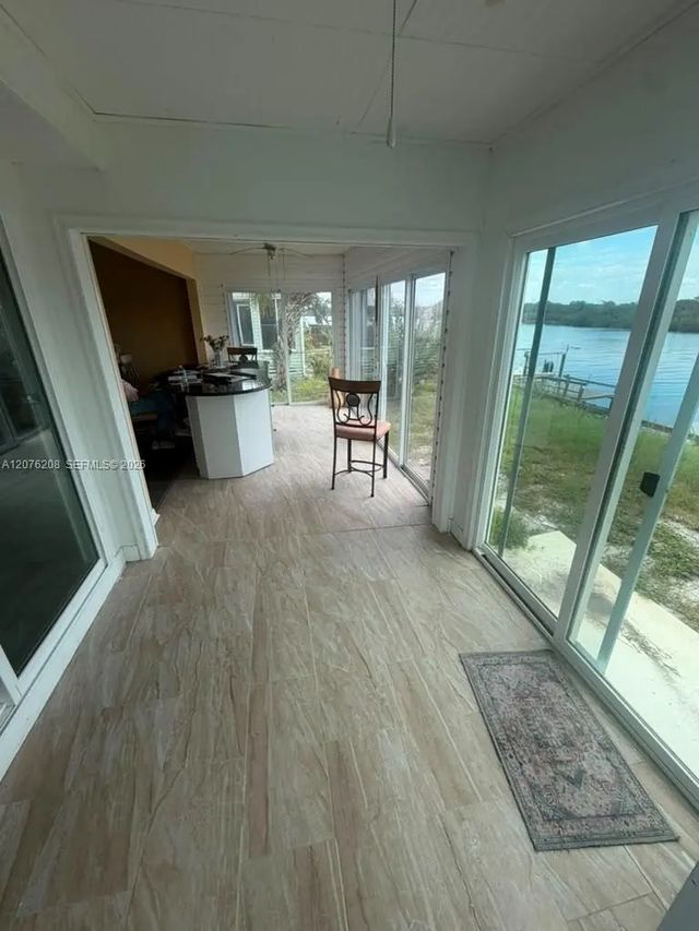 3 of 19 - 402 Frances Circle, , FL