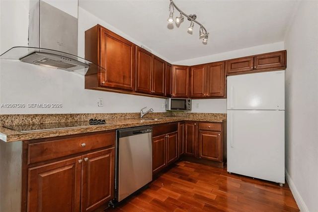 3 of 22 - 1805 Sans Souci Boulevard #532, North Miami, FL
