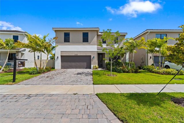 1325 Ne 2nd Court, Homestead