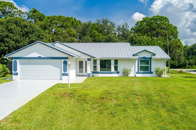 1901 Sw Yellowtail Avenue, Port St. Lucie