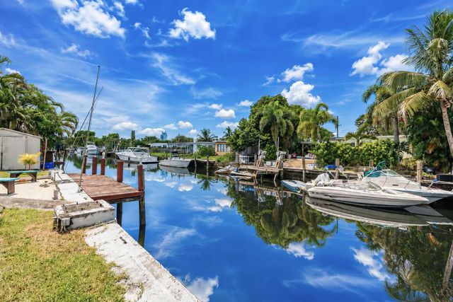 2 of 32 - 4521 Sw 42nd Terrace, Dania Beach, FL