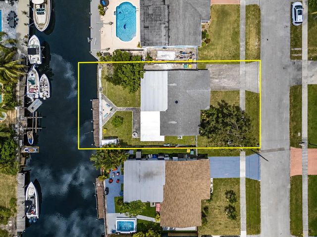 4 of 32 - 4521 Sw 42nd Terrace, Dania Beach, FL