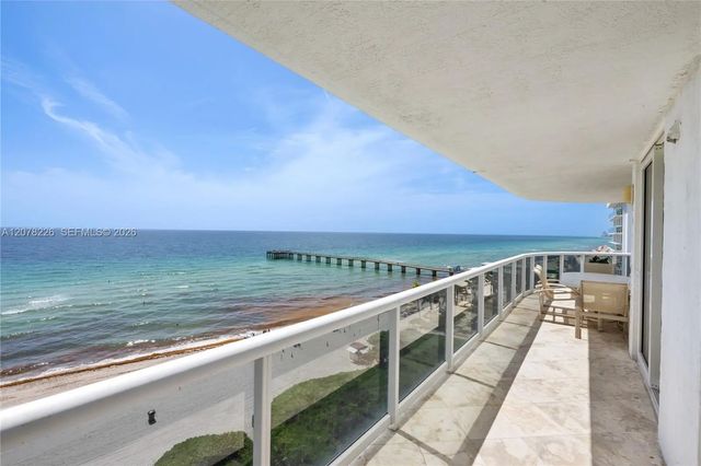 16711 Collins Avenue #907, Sunny Isles Beach