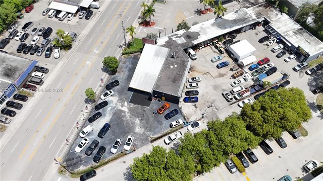 15551 W Dixie Highway, North Miami Beach