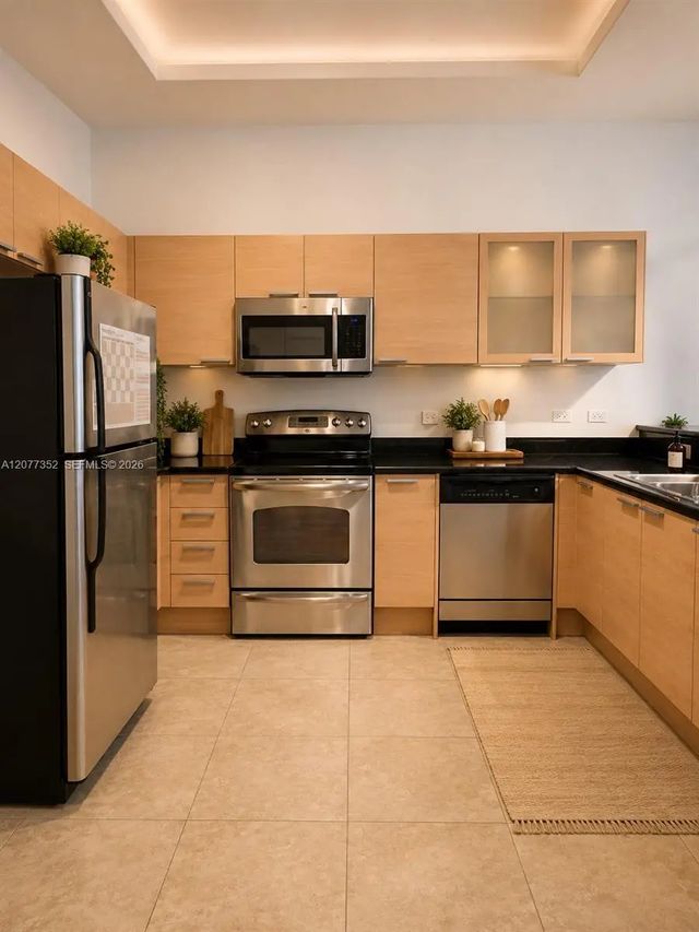 3 of 11 - 140 S Dixie Highway #th105, Hollywood, FL