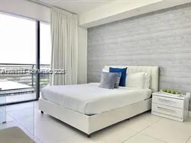 5 of 13 - 5350 Nw 84th Avenue #705, Doral, FL
