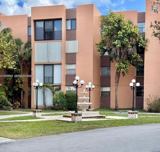 9400 W Flagler Street #309, Miami