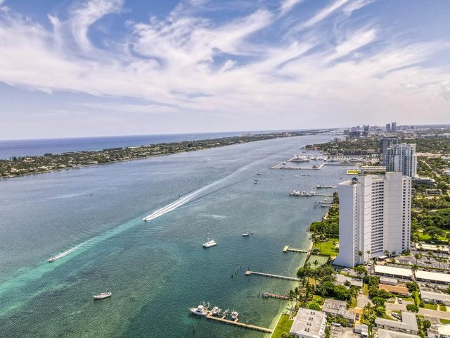 4 of 25 - 5200 N Flagler Drive #1106, West Palm Beach, FL
