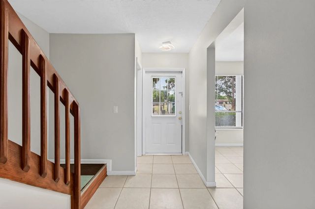 2 of 21 - 799 Hill Drive #c, West Palm Beach, FL
