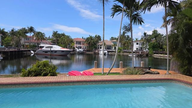 3 of 23 - 1104 Washington Street, Hollywood, FL