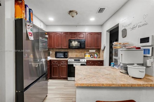 3 of 20 - 6921 Taylor Street, Hollywood, FL
