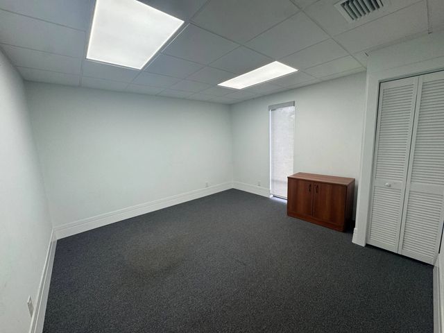 5 of 7 - 801 Se 6th Avenue ##207, Delray Beach, FL